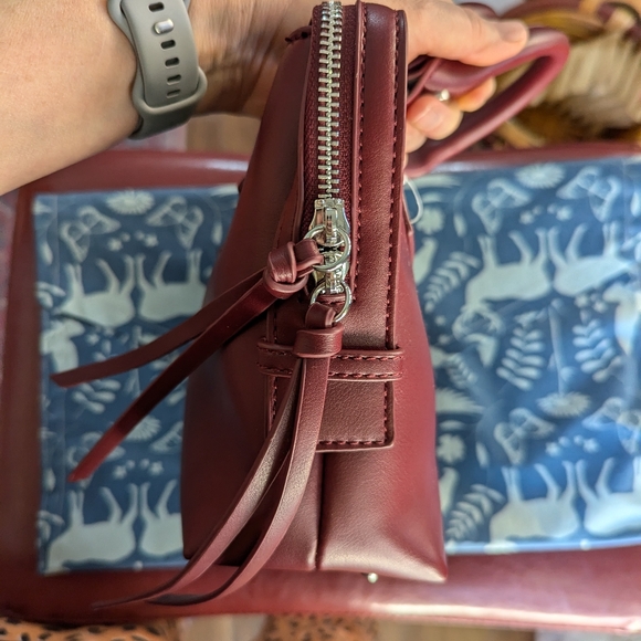 Urban Expressions Satchel Burgundy - Picture 7 of 9